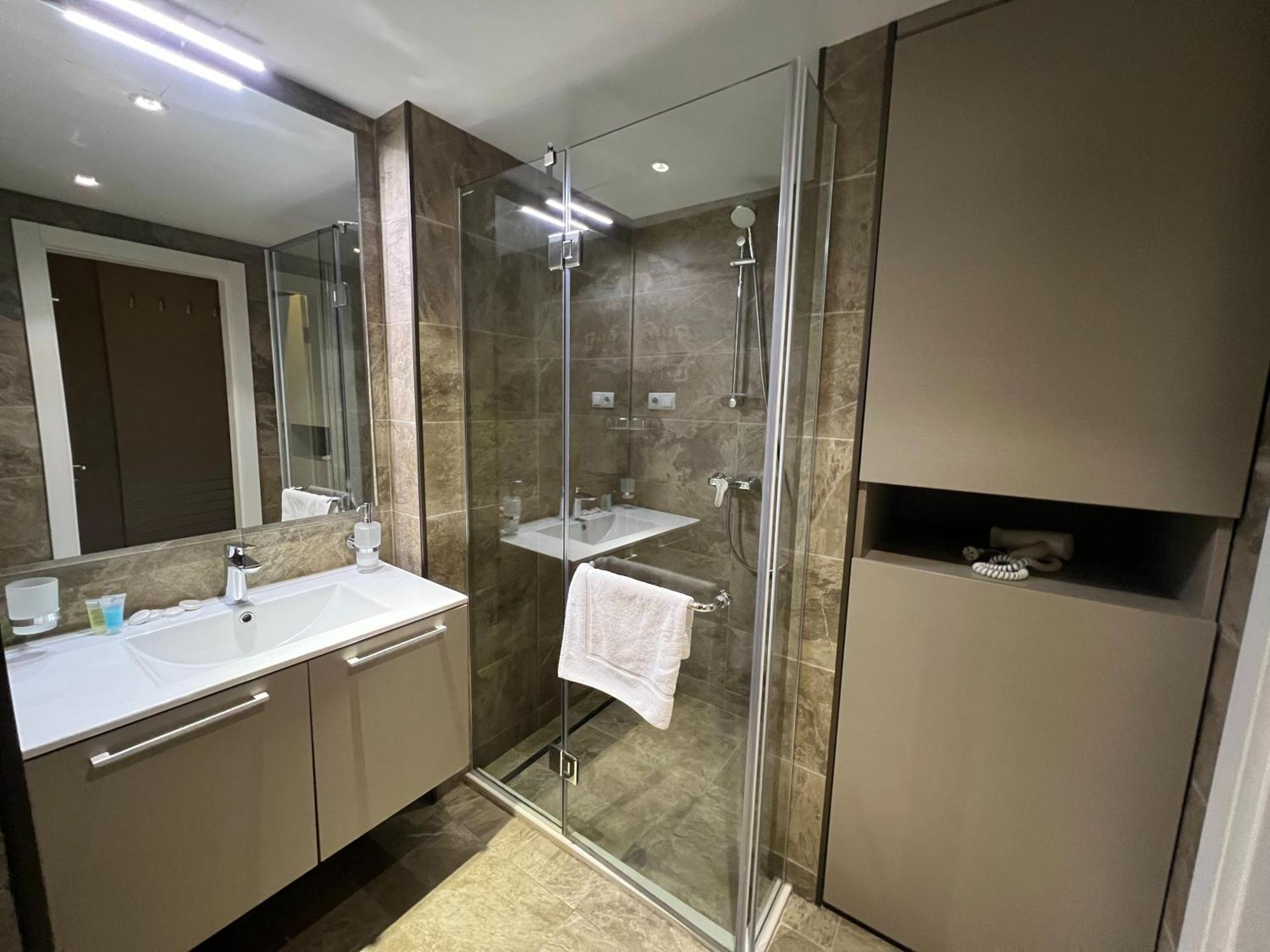 Alliance Pearl Batumi Apartment Angisa